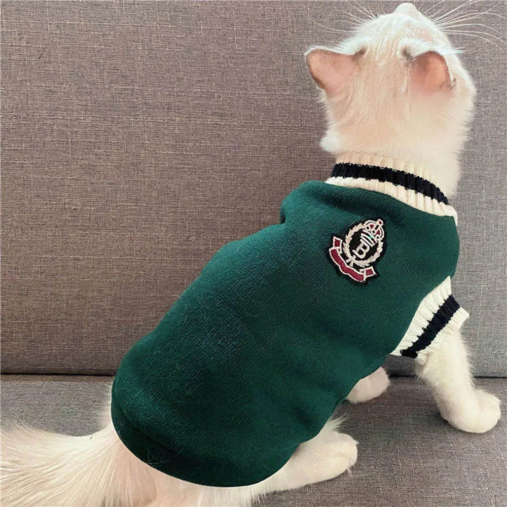 Winter Warm Pet Clothes Dog Cat Sweater Fashion Collegiate Style Cat Vest Jacket Kitten Apparel Small Dog Cat Sweatshirt Outfits